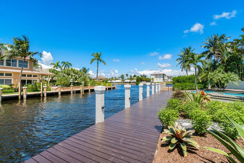Tropic Isle Homes with Boat Docks