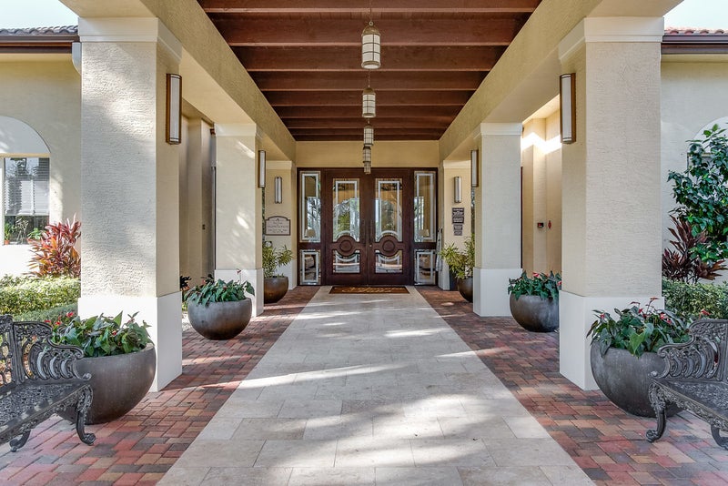 Valencia Falls in Boynton Beach FL