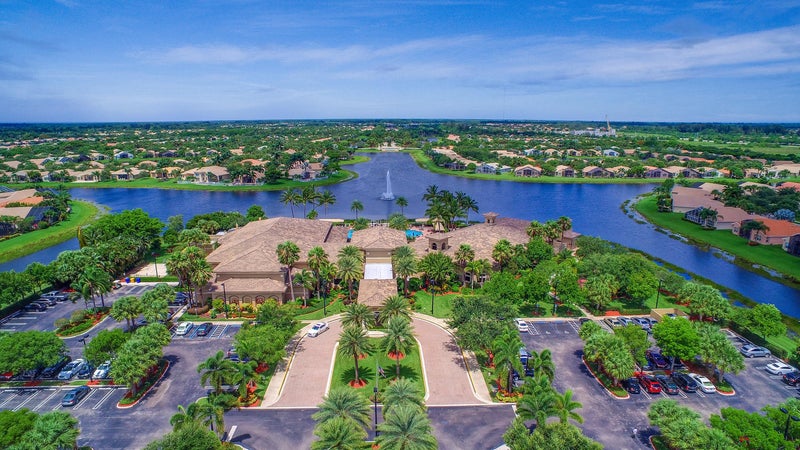 Valencia Shores in Lake Worth