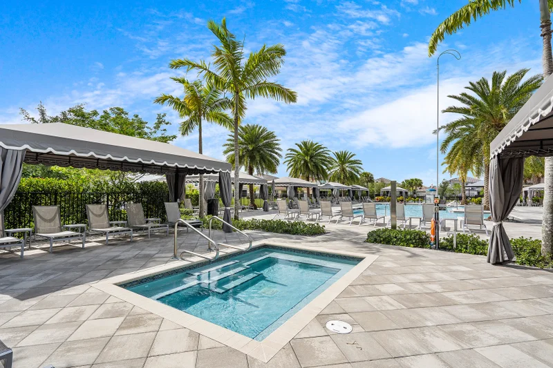 Dakota Delray Beach Hot Tub