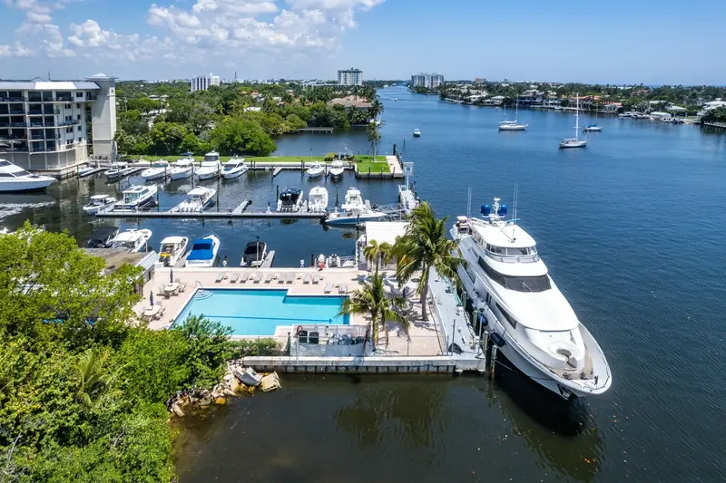 Delray Harbor Club Condos for sale - Yacht marina with boat dockage