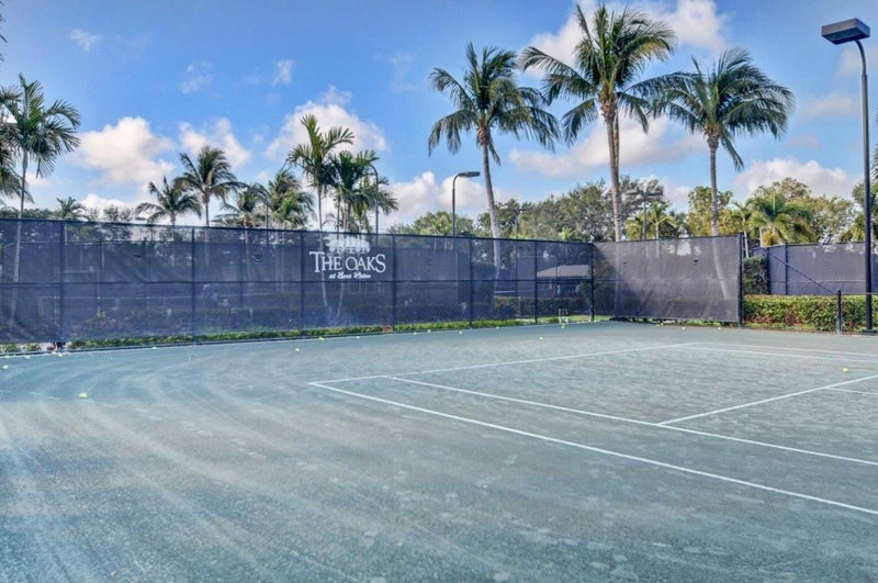 The Oaks in Boca Raton Tennis Courts