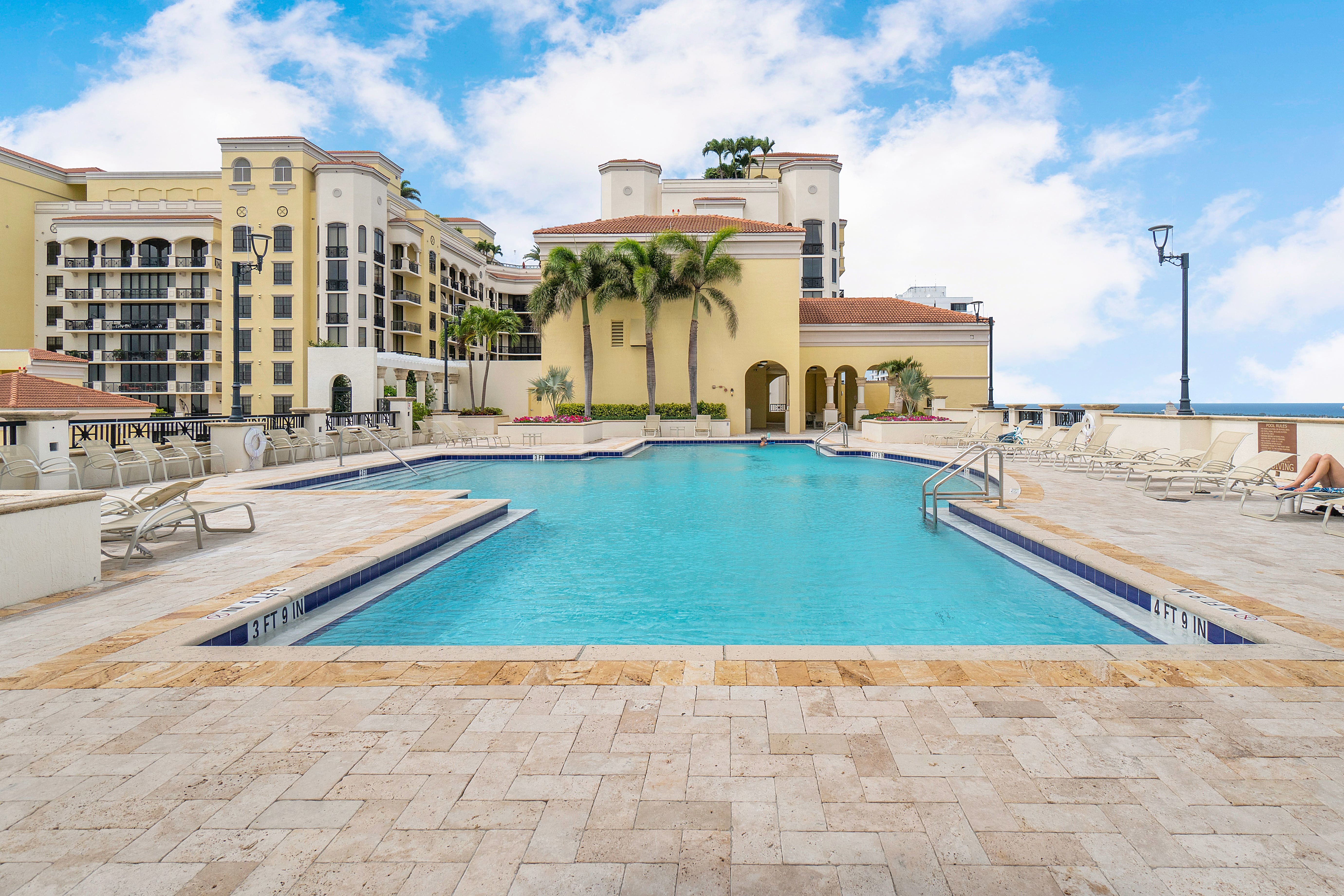 One City Plaza West Palm Beach Florida Rooftop Pool Min