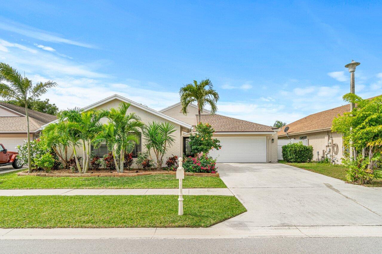 21031 Country Creek Dr, Boca Raton