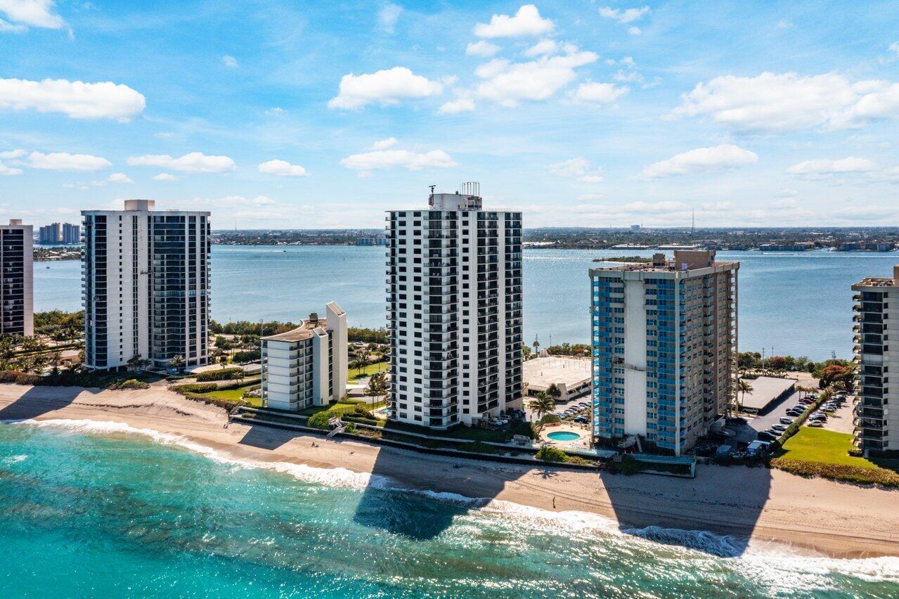 5420 N Ocean Dr, Unit 1206, Singer Island